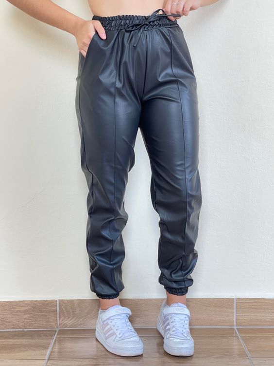 🔥 PATALON JOGGER CLÁSICO TIPO CUERO🔥